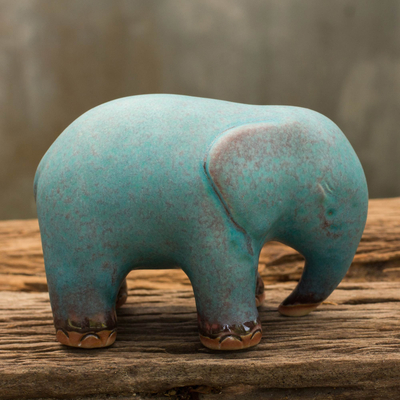 Figura de cerámica de celadón, 'Elefante turquesa' - Figura de cerámica de celadón turquesa moteada