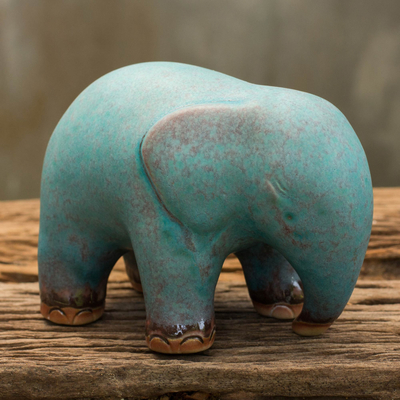 Celadon Keramikfigur "Türkiser Elefant" - Melierte türkisfarbene Figur aus Seladon-Keramik