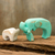 Escultura en madera, (par) - Esculturas de elefantes de madera blanca y aguamarina tailandesa (par)