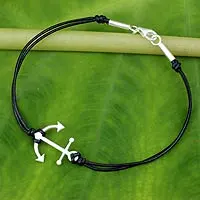 Pulsera colgante de cuero - Pulsera tailandesa de plata de ley y cuero negro