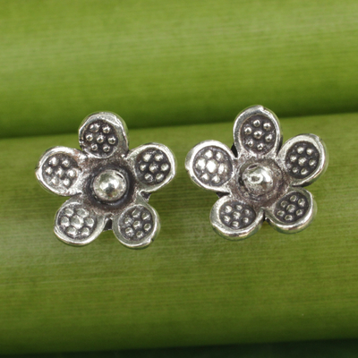 Pendientes flor plata de ley - Pendientes de botón de plata esterlina de la joyería de la tribu de la colina de Karen