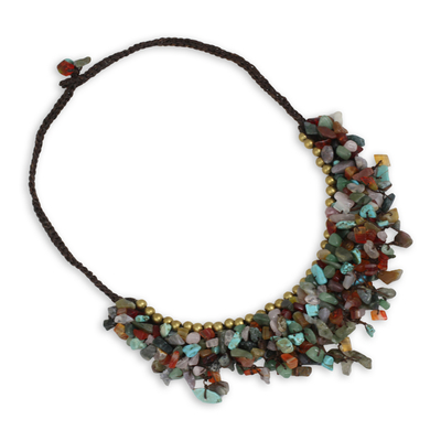 Collar de piedras preciosas con cuentas - Collar de chip de piedras preciosas multicolor con detalles de latón