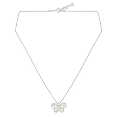 Halskette mit Anhänger aus Sterlingsilber - Kunsthandwerklich gefertigte Halskette mit Schmetterlingsanhänger aus gebürstetem Silber