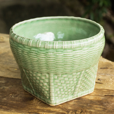 Jarrón de cerámica celadón, (grande) - Jarrón de cerámica con aspecto tejido en verde celadón vidriado (grande)