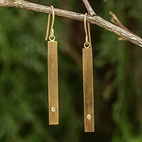 Pendientes de barra de peridoto vermeil de oro, 'Simple Clarity' - Pendientes de peridoto en plata de ley chapada en oro de 24k