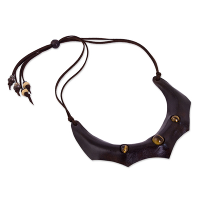 Halskette aus Tigerauge und Leder - Handgefertigte Lederhalskette mit Tigeraugenperlen