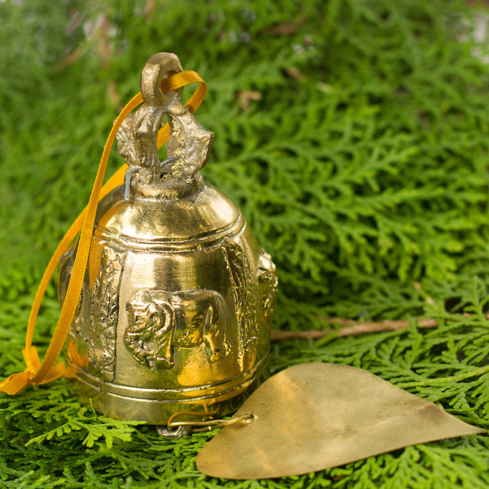 Hanging Buddhist Bell from Thailand Land of Simple Treasures Handmade Thai Temple Bell 6.5 Inches Authentic Cast Bronze Brass Elephant Bell