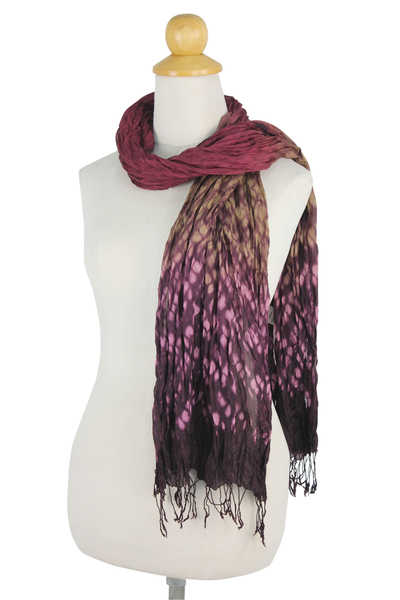 Bufanda tie-dye - Bufanda arrugada roja-púrpura hecha a mano con patrones de tratamiento anudado