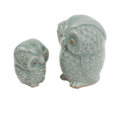 Celadon-Keramikfiguren, (Paar) - Handgefertigte Celadon-Keramik-Eulenfiguren aus Thailand (Paar)