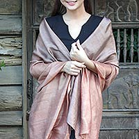 Mantón de seda, 'Shimmering Cinnamon' - Mantón marrón tejido 100% seda de Tailandia