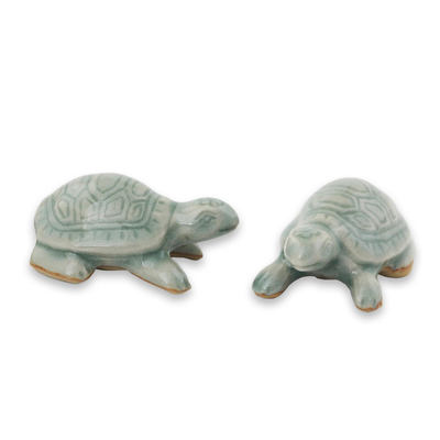 Figuritas de cerámica celadón, (par) - Esculturas de tortugas de cerámica Celadon en azul claro (par)