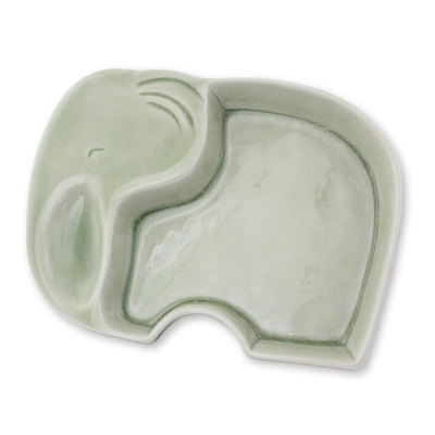 Plato de cerámica celadón - Plato de celadón hecho a mano con tema de elefante caprichoso