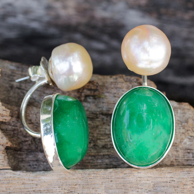 Aretes colgantes de cuarzo y perlas cultivadas - Pendientes de Perlas Color Durazno y Cuarzo Verde de Tailandia