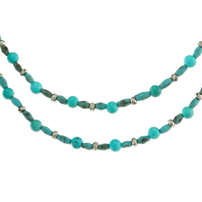 Halskette aus Calcit- und Türkisperlen - Handgefertigte thailändische Perlenkette mit Silberverschluss