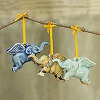 Adornos de ceramica de celadon, "Elefantes voladores" (juego de 3) - Adornos artesanales de ceramica celadon (juego de 3)