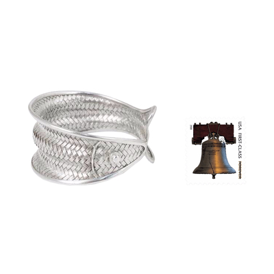 Silbernes Manschettenarmband 'The Fish' - Handgefertigtes Manschetten-Armband aus Silber in Fischform im Stil der Bergstämme
