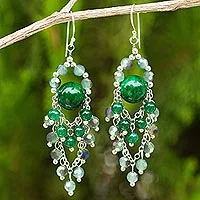 Pendientes candelabro de cuarzo verde - Aretes estilo candelabro de cuarzo verde y cuentas de vidrio