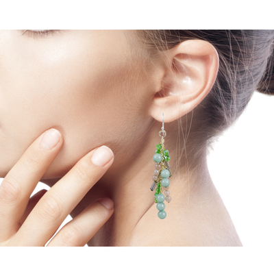 Grüne Quarz-Wasserfall-Ohrringe - Wasserfall-Ohrringe aus Quarz und Glasperlen in Grüntönen