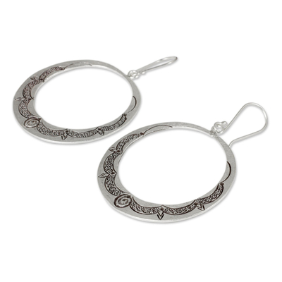 Silberne Ohrhänger - Handgefertigte Ohrhänger im Bergstamm-Stil aus 950er Silber