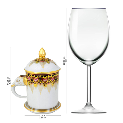 Benjarong Porzellanbecher 'Thai Iyara' - Kaffeetasse und Deckel mit Goldfarbe und weißem Elefant im Benjarong-Stil