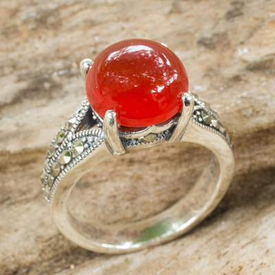 Anillo de cornalina con una sola piedra - Cornalina y marcasita en anillo de plata esterlina estilo tailandés