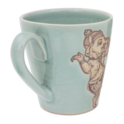 Taza de cerámica celadón - Taza de cerámica Celadon azul claro con Ganesha bailando de Tailandia