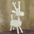 estatuilla de madera - Escultura de ciervo de madera tallada a mano con acabado blanco