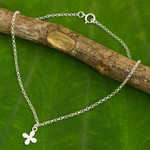 Sterling silver pendant anklet, 'Lucky Blooming' - Hand Crafted Sterling Silver Anklet with Floral Pendant