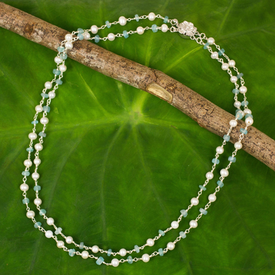 Collar de perlas cultivadas e hilo de apatita - Collar de Perlas Blancas y Apatito con Cierre de Flor