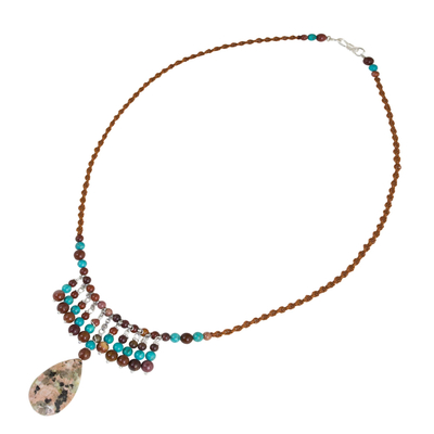 Halskette mit Anhänger aus Jaspis- und Calcitperlen - Handgefertigte Halskette mit Anhänger aus Jaspis und Calcit