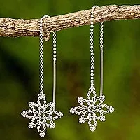 Pendientes colgantes de plata de ley, 'Copos de nieve plateados' - Pendientes colgantes de copo de nieve de plata esterlina de Tailandia