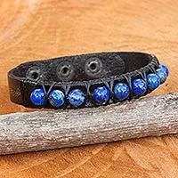 Armband aus Lapislazuli und Leder, „Rock Walk in Blue“ – handgefertigtes Armband aus Lapislazuli und Leder