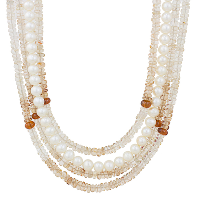 Mehrsträngige Halskette aus vergoldeten Zuchtperlen und Edelsteinen, „Sepia Rose“ – Halskette mit braunem Topas, Granat und Zuchtperlen