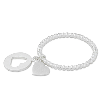 Charm-Ring aus Sterlingsilber - Herzförmiger Charm-Ring aus Sterlingsilber aus Thailand