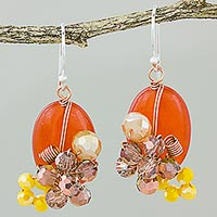 Pendientes colgantes de cuarzo, 'Garden Bliss in Deep Orange' - Pendientes colgantes de cuarzo naranja y cuentas de vidrio con cobre