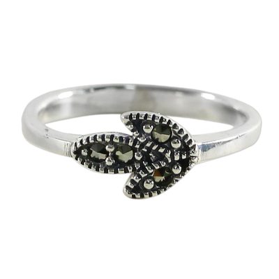 Marcasite cocktail ring, 'Simple Leaf' - Sterling Silver and Marcasite Cocktail Ring Leaf Thailand