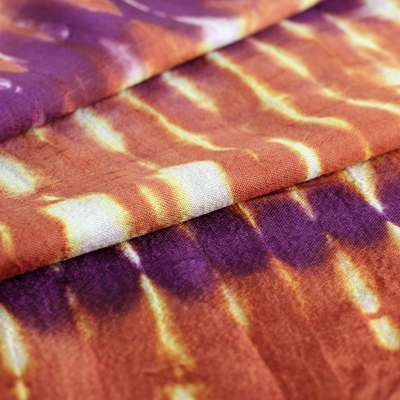 Mantón de seda - Chal de seda teñido a mano con efecto tie dye en calabaza y morado Tailandia