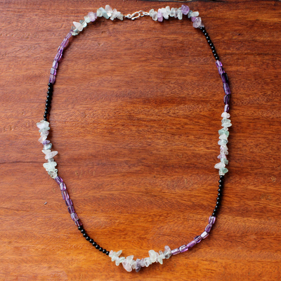 Perlenkette mit mehreren Edelsteinen - Amethyst-Onyx- und Fluorit-Perlenhalskette aus Thailand