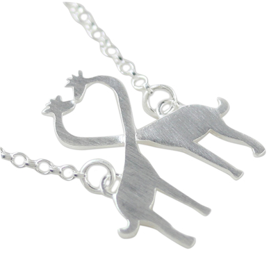 Collar colgante de plata esterlina - Collar con colgante de beso de jirafa de plata esterlina de Tailandia