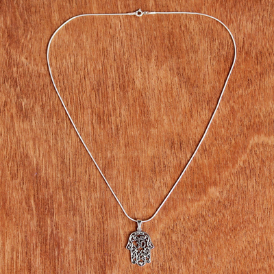 Halskette mit Anhänger aus Sterlingsilber, „Hamsa Om“ – Halskette mit Om-Hamsa-Anhänger aus Sterlingsilber aus Thailand