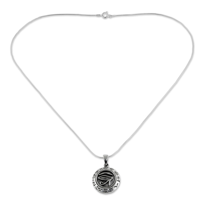 Halskette mit Anhänger aus Sterlingsilber, 'Watchful Horus'. - Sterling Silber Auge des Horus Anhänger Halskette aus Thailand