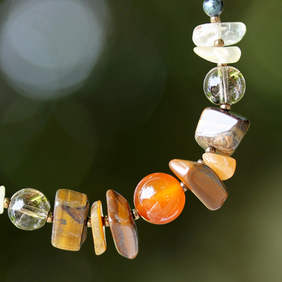 Perlenkette mit mehreren Edelsteinen - Mehrfarbige Perlenkette mit mehreren Edelsteinen aus Thailand
