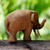 Skulptur aus Teakholz - Handgeschnitzte thailändische rustikale Teakholzskulptur eines Elefanten