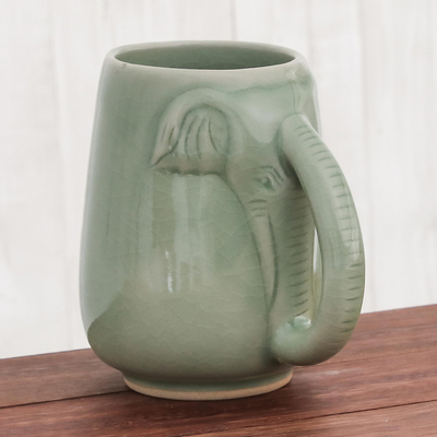 Taza de cerámica celadón - Taza de cerámica Elefante Celadon en verde de Tailandia