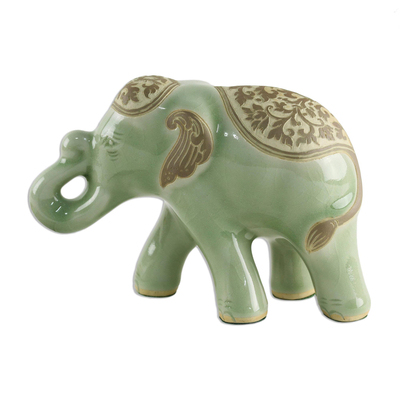 Escultura de cerámica celadón - Escultura de cerámica Celadon de un elefante de Tailandia