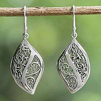 Pendientes colgantes de plata de ley, 'Leafy Brambles' - Pendientes colgantes con motivo de vid de plata esterlina de Tailandia