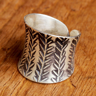 Sterling silver wrap ring, 'Embossed Leaves' - Unisex Sterling Silver Leaf Motif Wrap Ring from Thailand