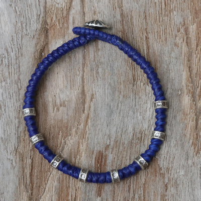 Armband mit silbernem Akzent - Armband mit Karen-Silber in Blau aus Thailand