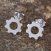 Pendientes de plata de primera ley, 'Gears Turning' - Pendientes de engranajes de plata con acabado pulido de Tailandia