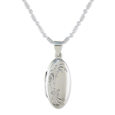 Collar de medallón de plata esterlina - Collar de medallón de plata esterlina hecho a mano de Tailandia